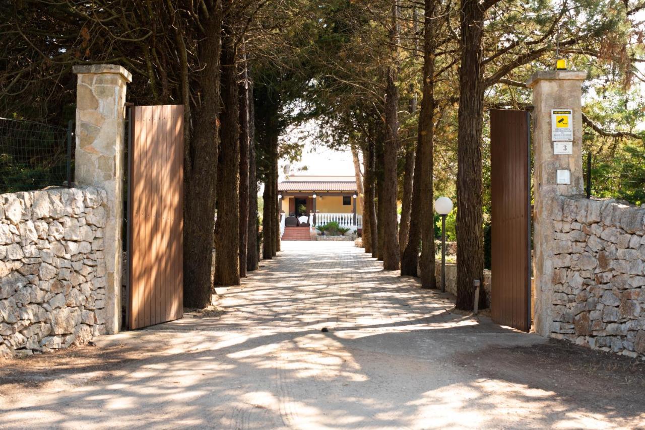 Villa Patrizia-Luxury Villa Mottola Buitenkant foto